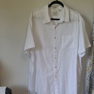 Lightweight White Short-Sleeve Button-Down Shirt by Aoud